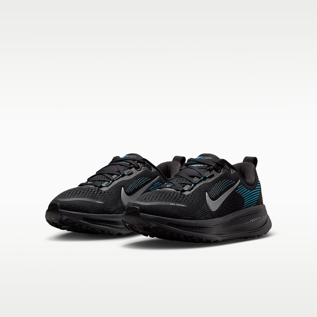 Nike Vomero 18 – Negro/Azul corriente claro/Antracita/Plata – vista 5