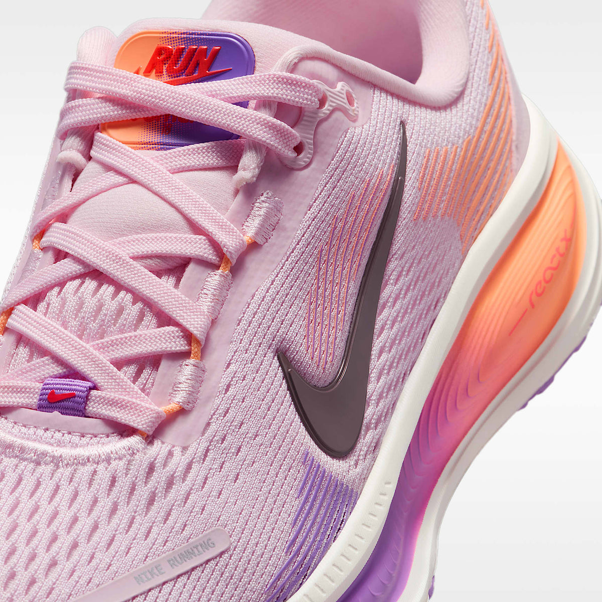 Nike Vomero 18 – Espuma rosa/Violeta brillante/Vela/Tatuaje – vista 7
