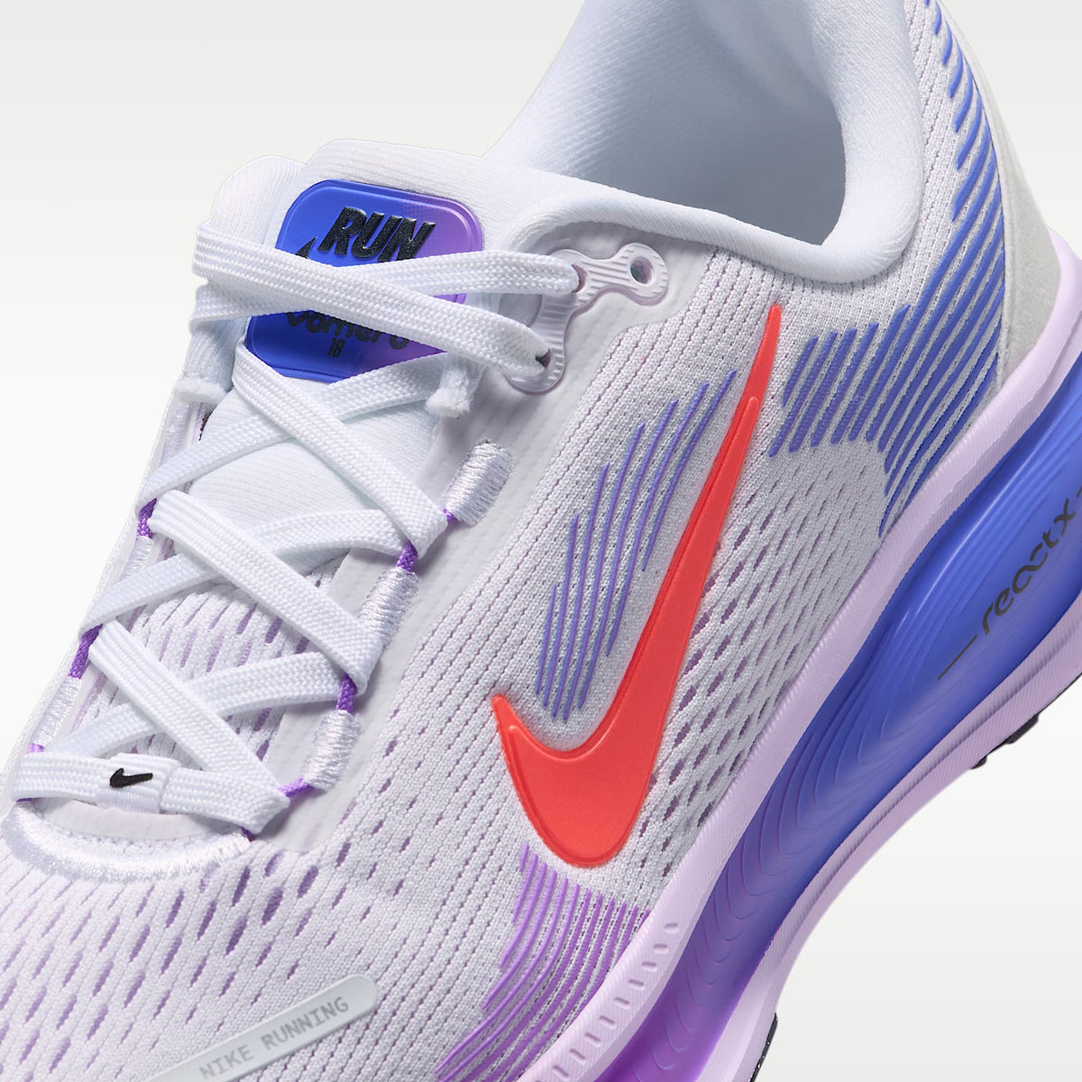 Nike Vomero 18 – Blanco/Bruma violeta/Zafiro/Lava cálido – vista 7