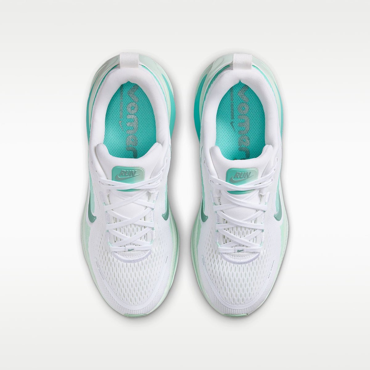 Nike Vomero 18 – Blanco/Turquesa desteñido/Espuma menta/Cañón – vista 4