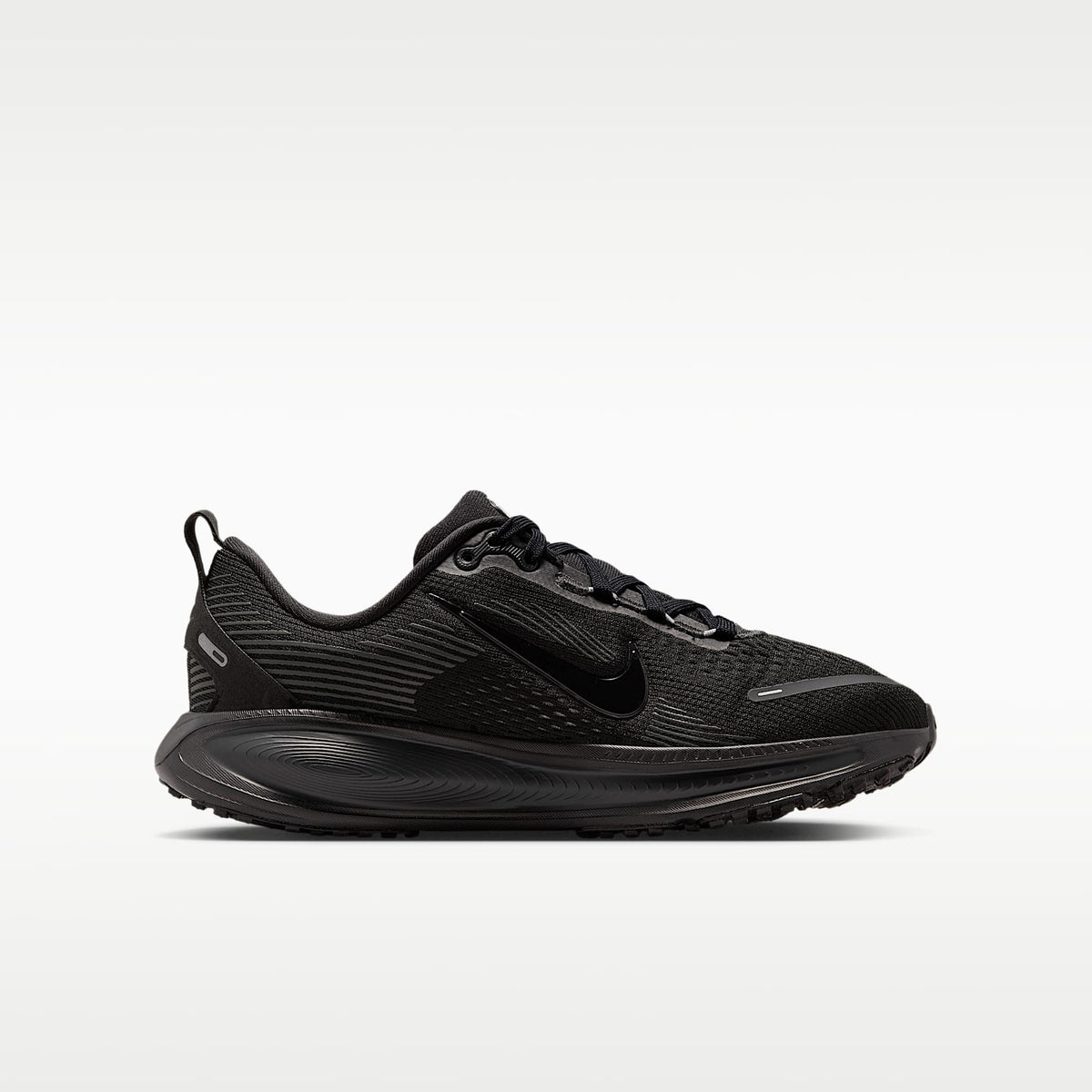 Nike Vomero 18 – Negro/Gris humo oscuro/Gris humo claro/Negro – vista 3