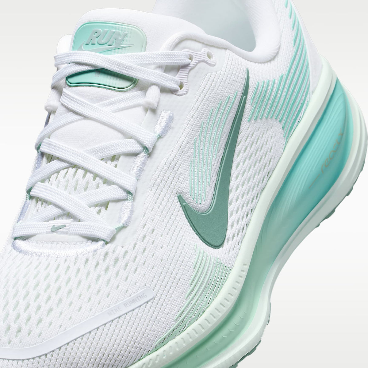 Nike Vomero 18 – Blanco/Turquesa desteñido/Espuma menta/Cañón – vista 7