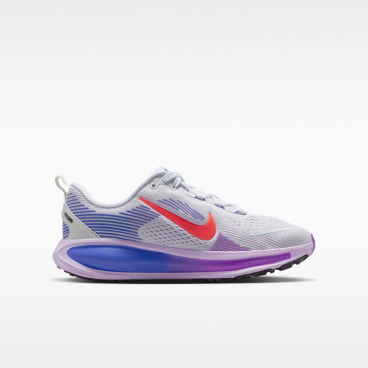 Nike Vomero 18 – Blanco/Bruma violeta/Zafiro/Lava cálido – vista 3