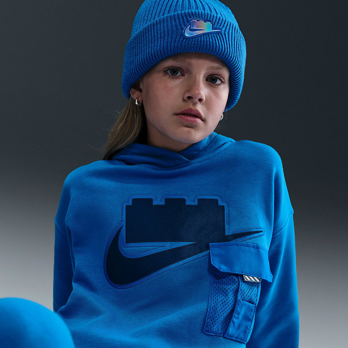 Sudadera con gorro sin cierre oversized para niños talla grande Nike x LEGO® Collection – Cobalto motor/Cobalto motor – vista 2