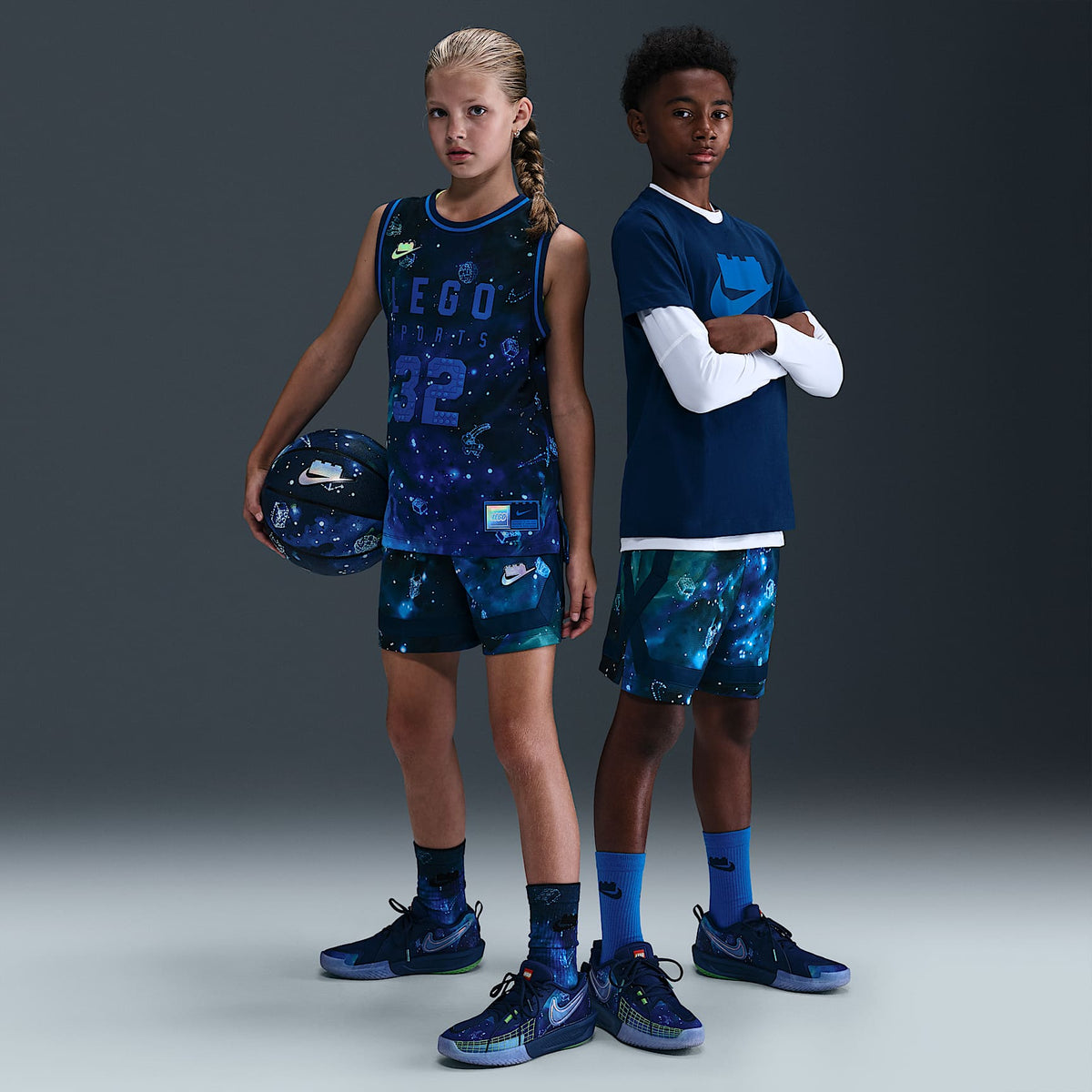 Shorts Dri-FIT Crossover para niños talla grande Nike x LEGO® Collection – Azul valiente/Azul valiente/Negro – vista 1