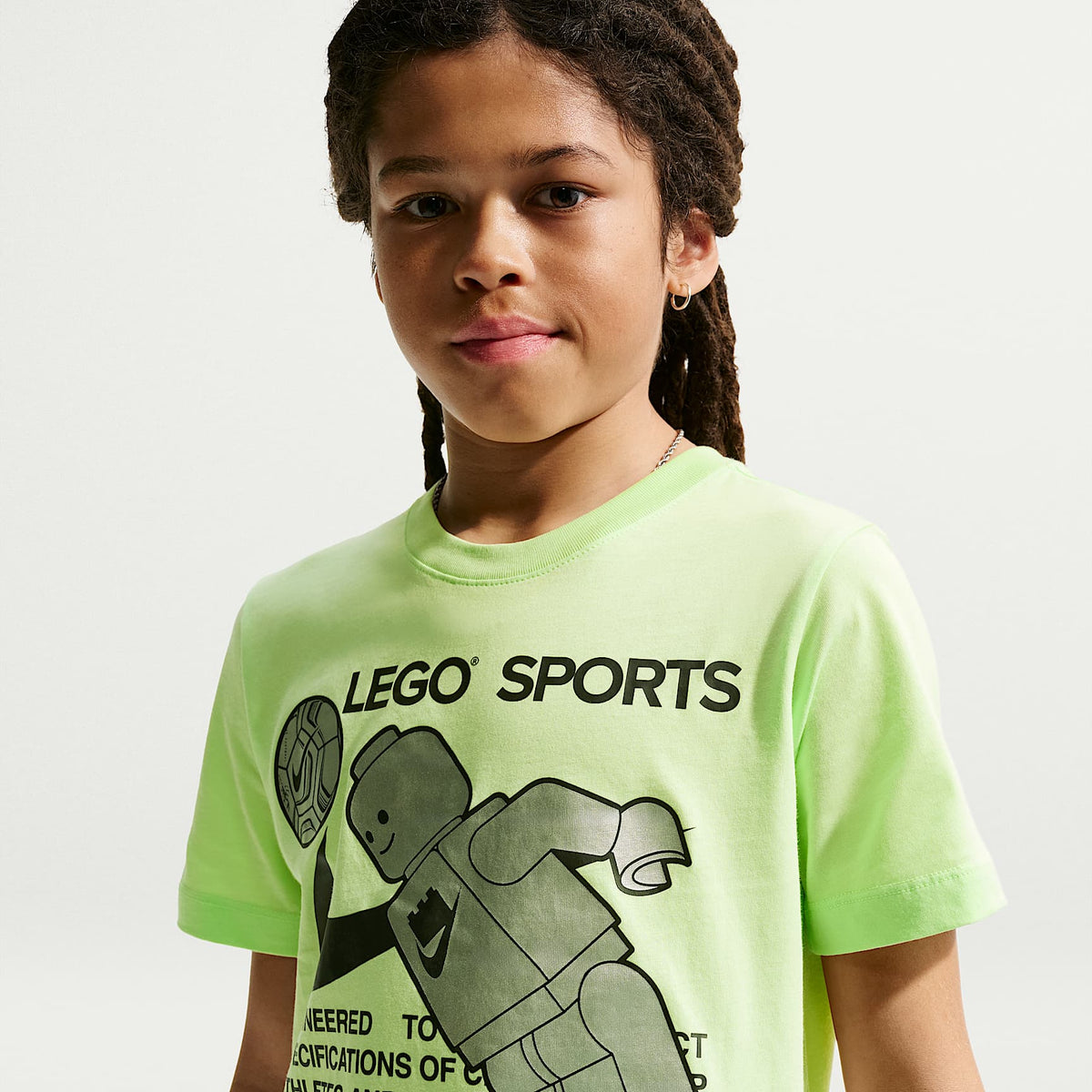 Playera para niños talla grande Nike x LEGO® Collection – Lima líquida claro – vista 3