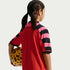 Jersey de futbol Aero-FIT para niños talla grande Nike x LEGO® Collection – Hiperrosa/Rojo enérgico/Negro – vista 4
