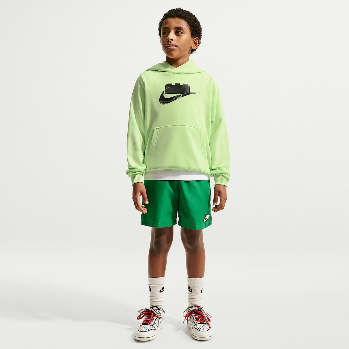 Sudadera con gorro para niños de talla grande Nike x LEGO® Collection – Lima líquida claro/Gris humo – vista 7