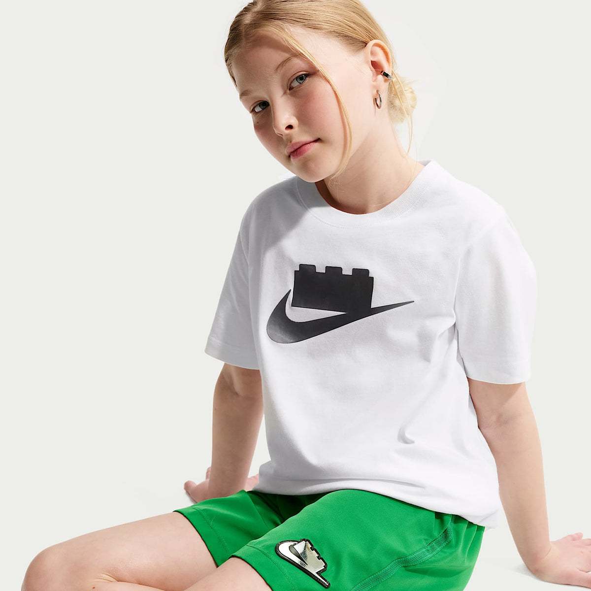 Shorts para niños talla grande Nike x LEGO® Collection – Verde suerte – vista 5