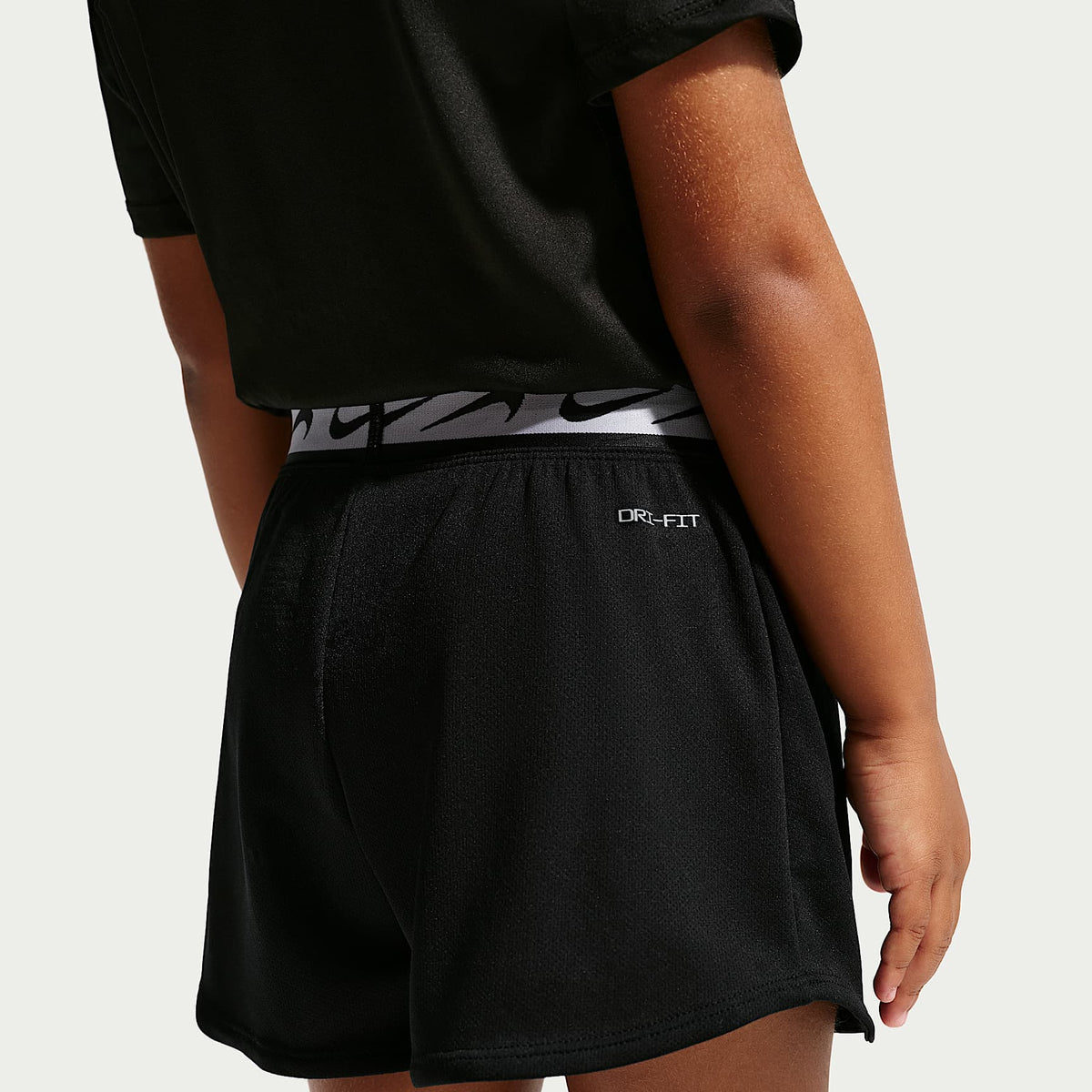 Shorts de tejido Knit Dri-FIT infantiles Nike – Negro – vista 3