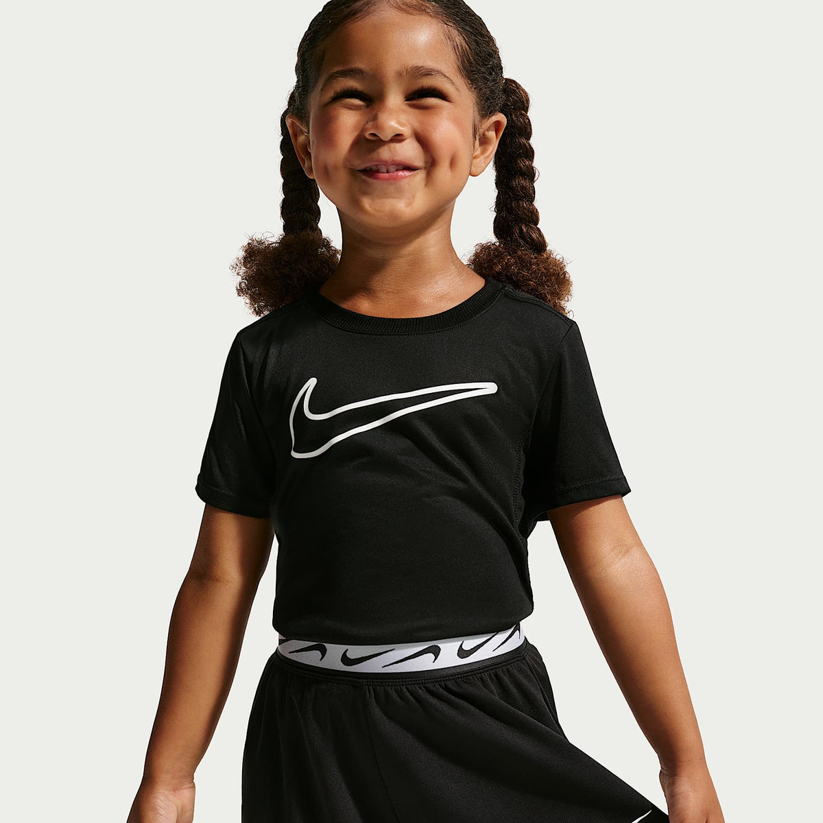 Shorts de tejido Knit Dri-FIT infantiles Nike – Negro – vista 2