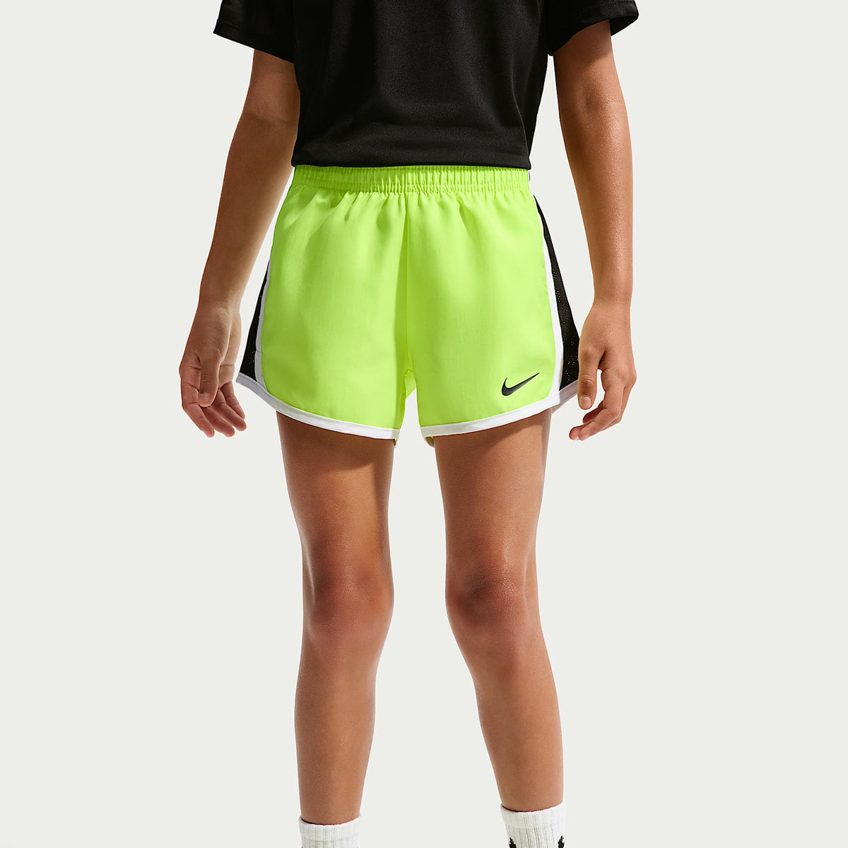 Shorts Dri-FIT Tempo para niños talla pequeña Nike – Negro/Volt – vista 2