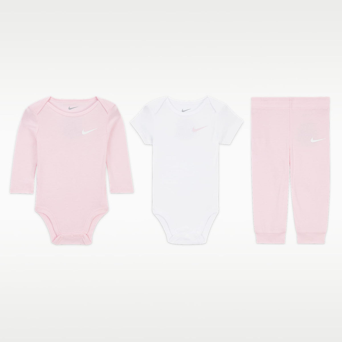 Conjunto de prendas básicas body y pants de 3 piezas para bebé (de 0 a 6 meses) Nike Baby Essentials – Espuma rosa – vista 1