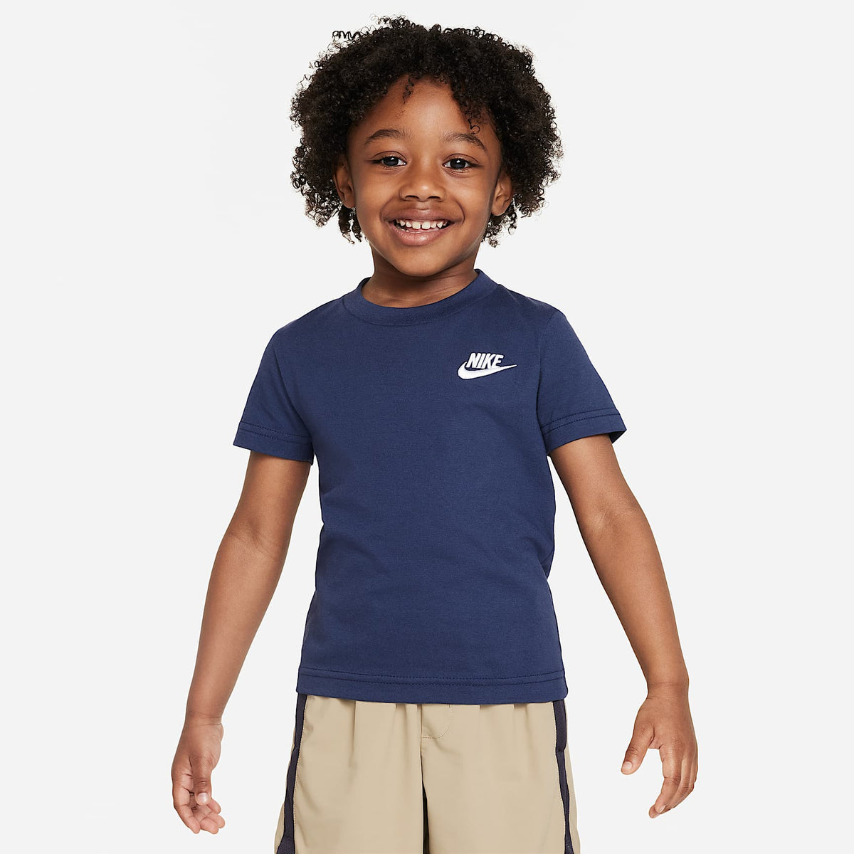 Playera Futura bordada para infantil Nike Sportswear – Azul marino medianoche – vista 1