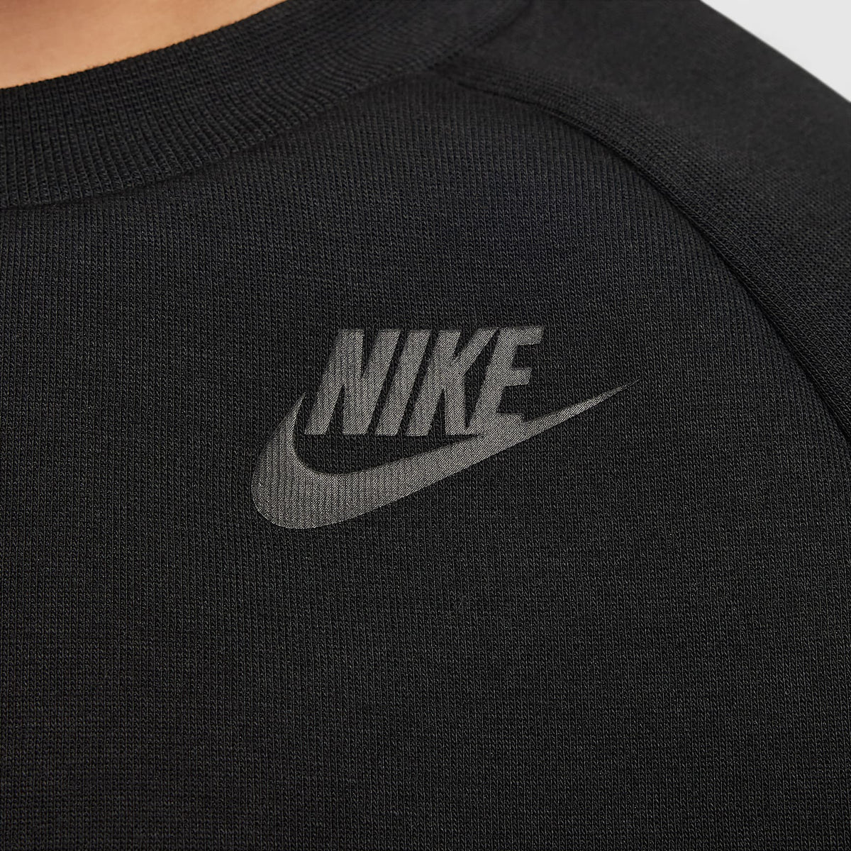 Conjunto de playera y shorts de Tech Fleece infantil Nike – Negro – vista 4