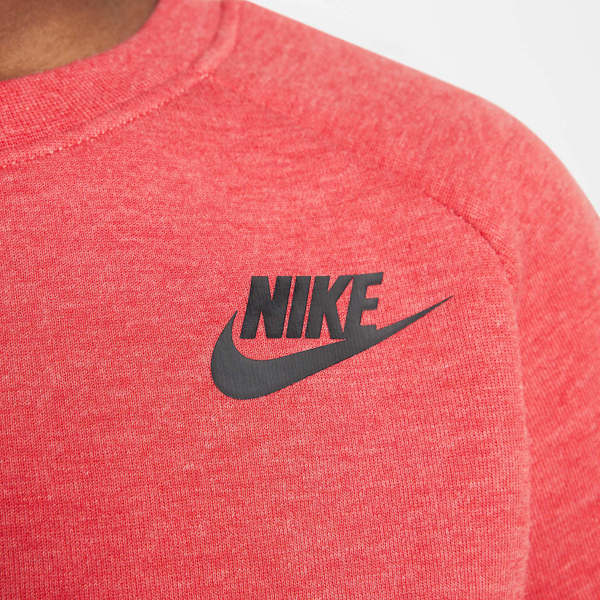 Conjunto de cuello redondo de dos piezas Nike para niños talla pequeña – Rojo universitario claro jaspeado – vista 5