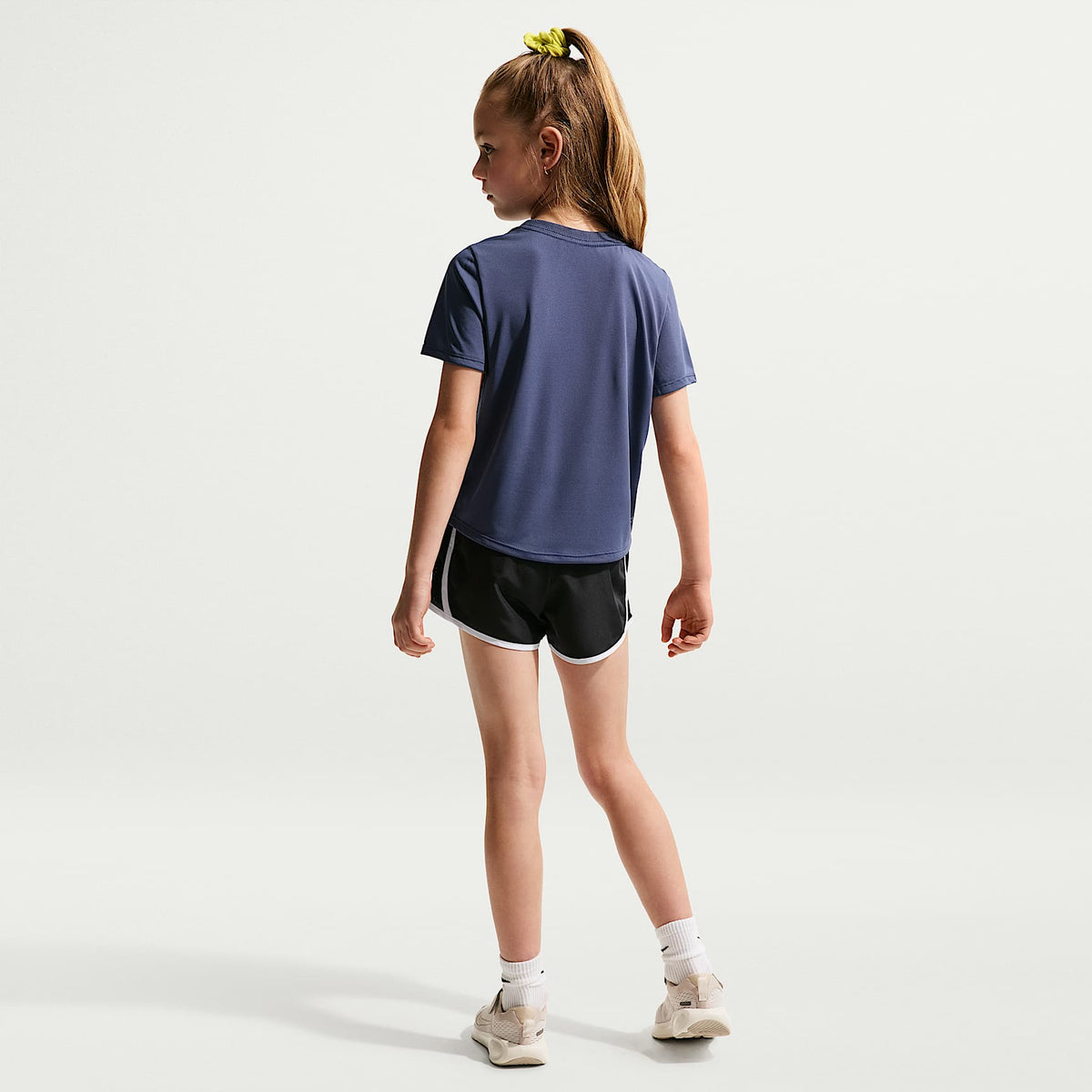 Shorts Dri-FIT Tempo para niños talla pequeña Nike – Negro – vista 5