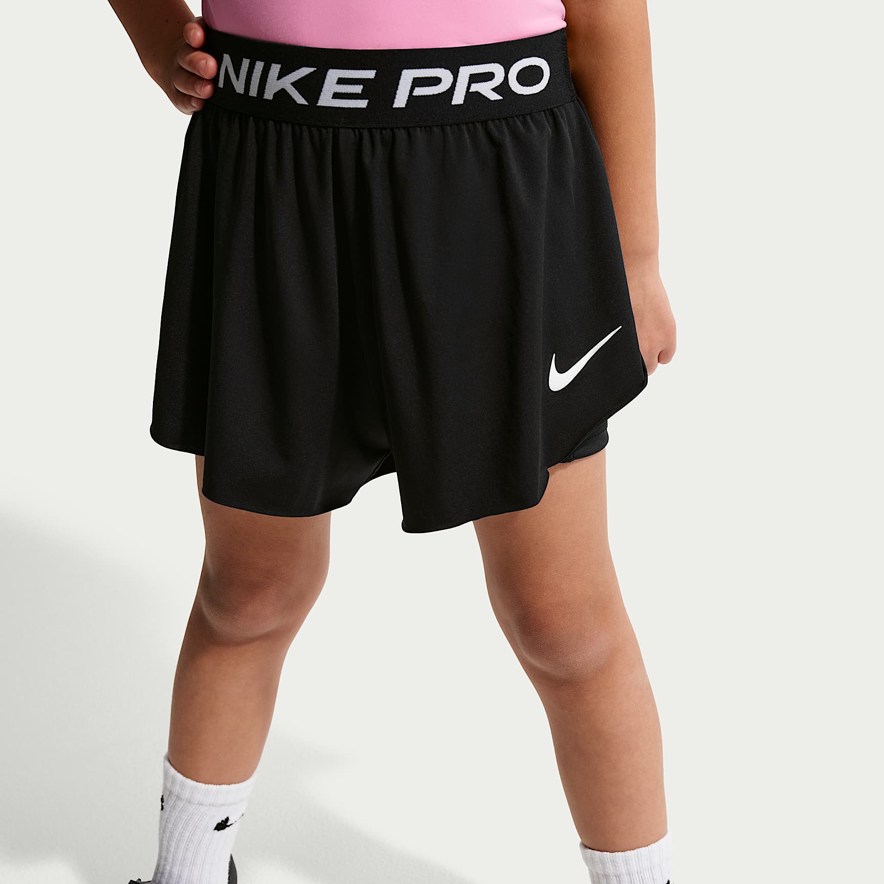 Shorts 2 en 1 Dri-FIT para niños talla pequeña Nike Pro – Negro – vista 2