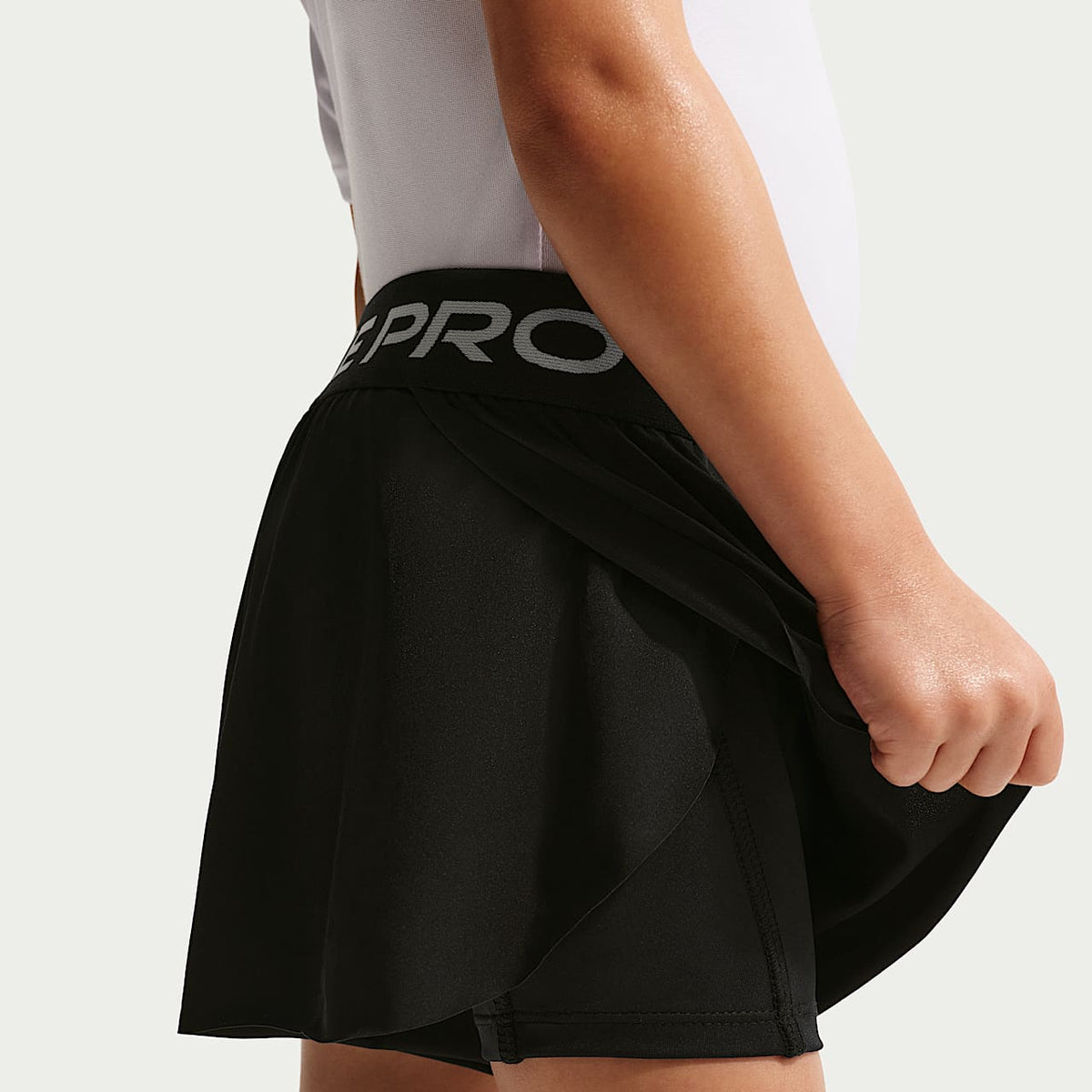 Pantalón Corto 2 en 1 Nike Dri-FIT Pro para Niña Pequeña