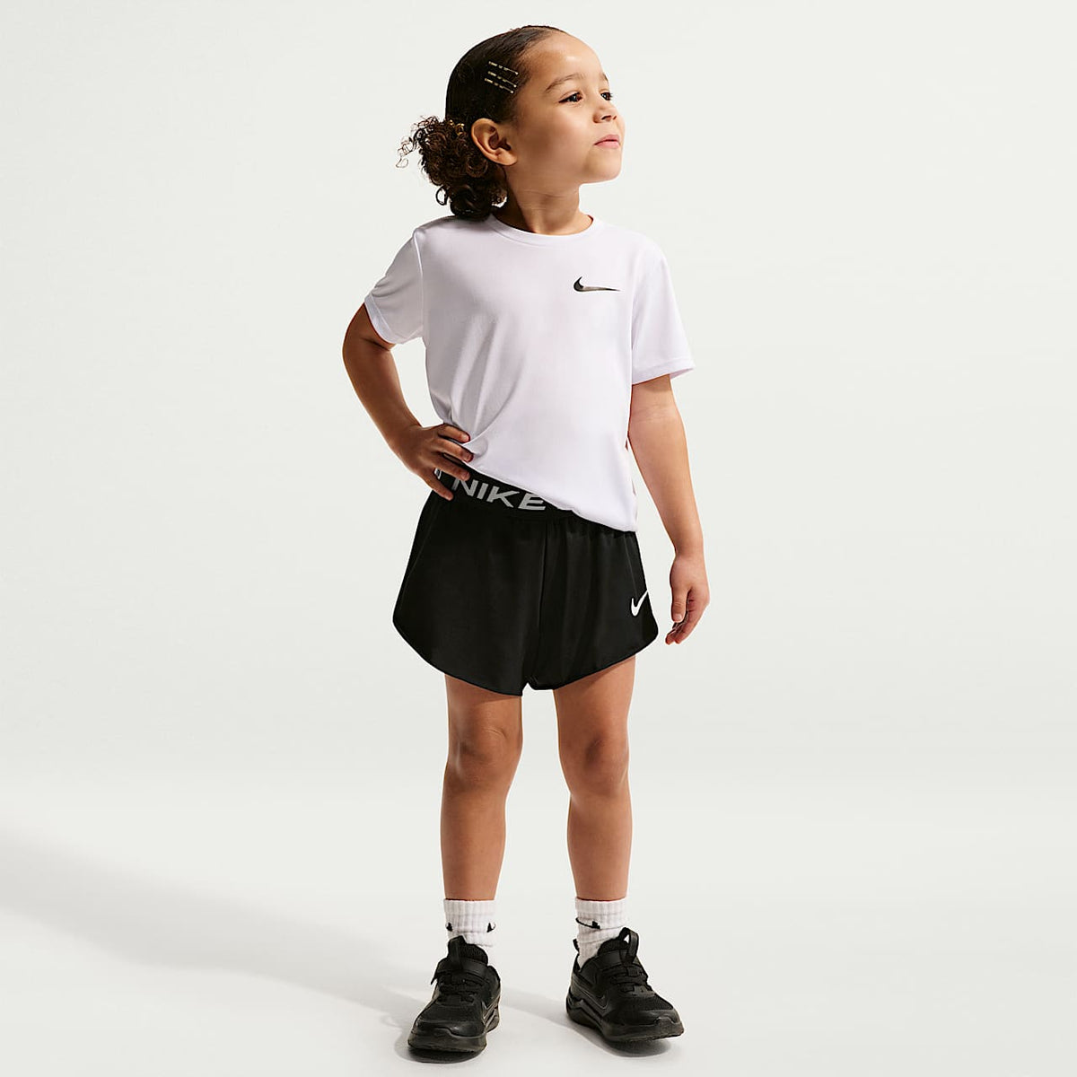 Pantalón Corto 2 en 1 Nike Dri-FIT Pro para Niña Pequeña