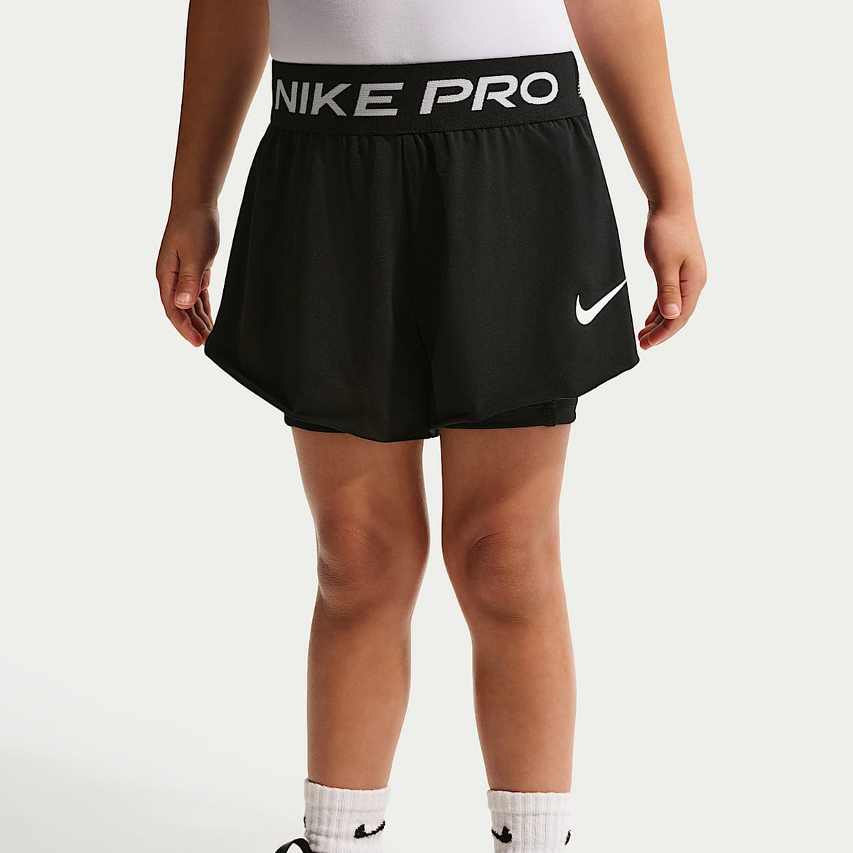 Pantalón Corto 2 en 1 Nike Dri-FIT Pro para Niña Pequeña