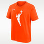 Playera de manga corta Nike WNBA para niñas talla grande Team 13 – Naranja brillante – vista 1