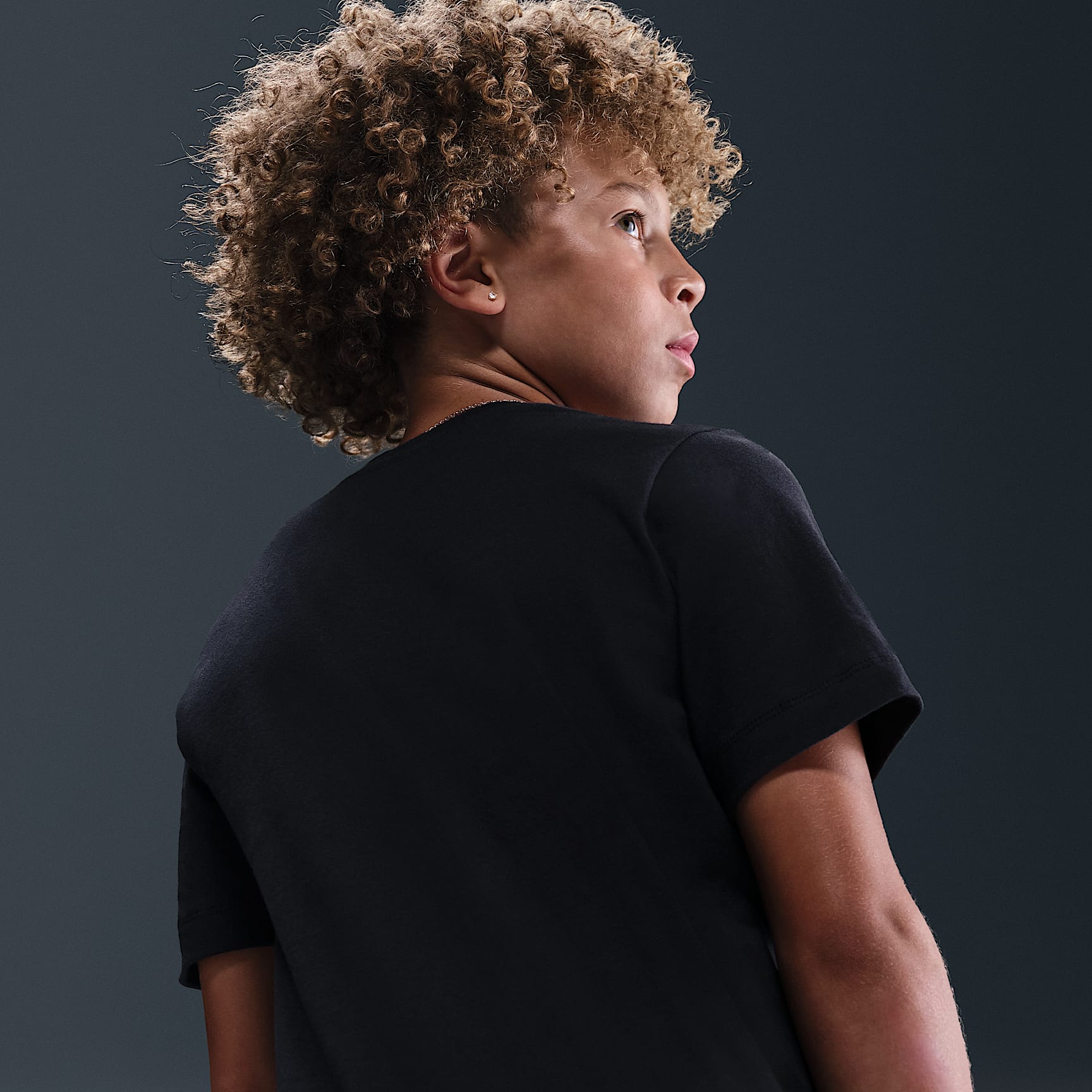 Playera para niños talla grande Nike Wrestling – Negro – vista 2
