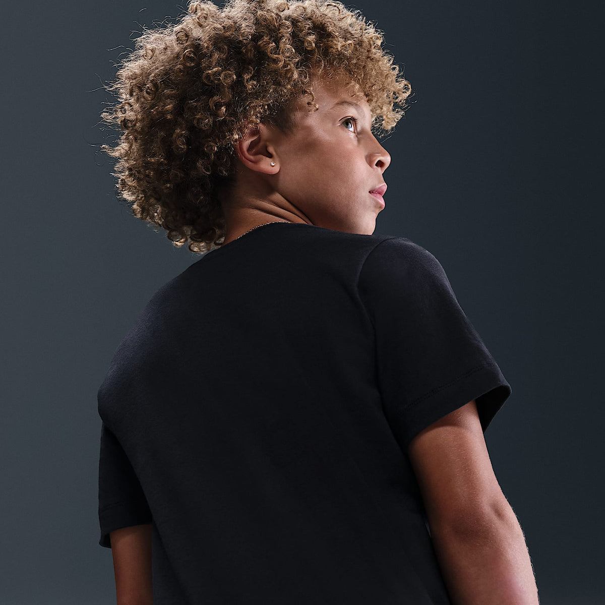 Playera para niños talla grande Nike Wrestling – Negro – vista 2