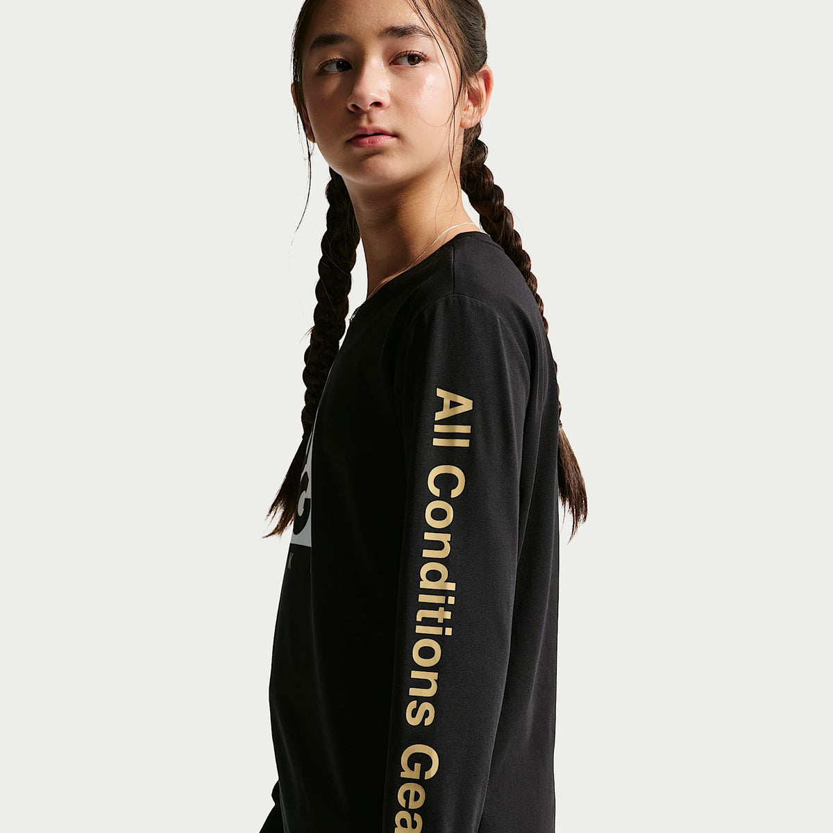 Playera de manga larga Dri-FIT para niños talla grande Nike ACG – Negro – vista 4