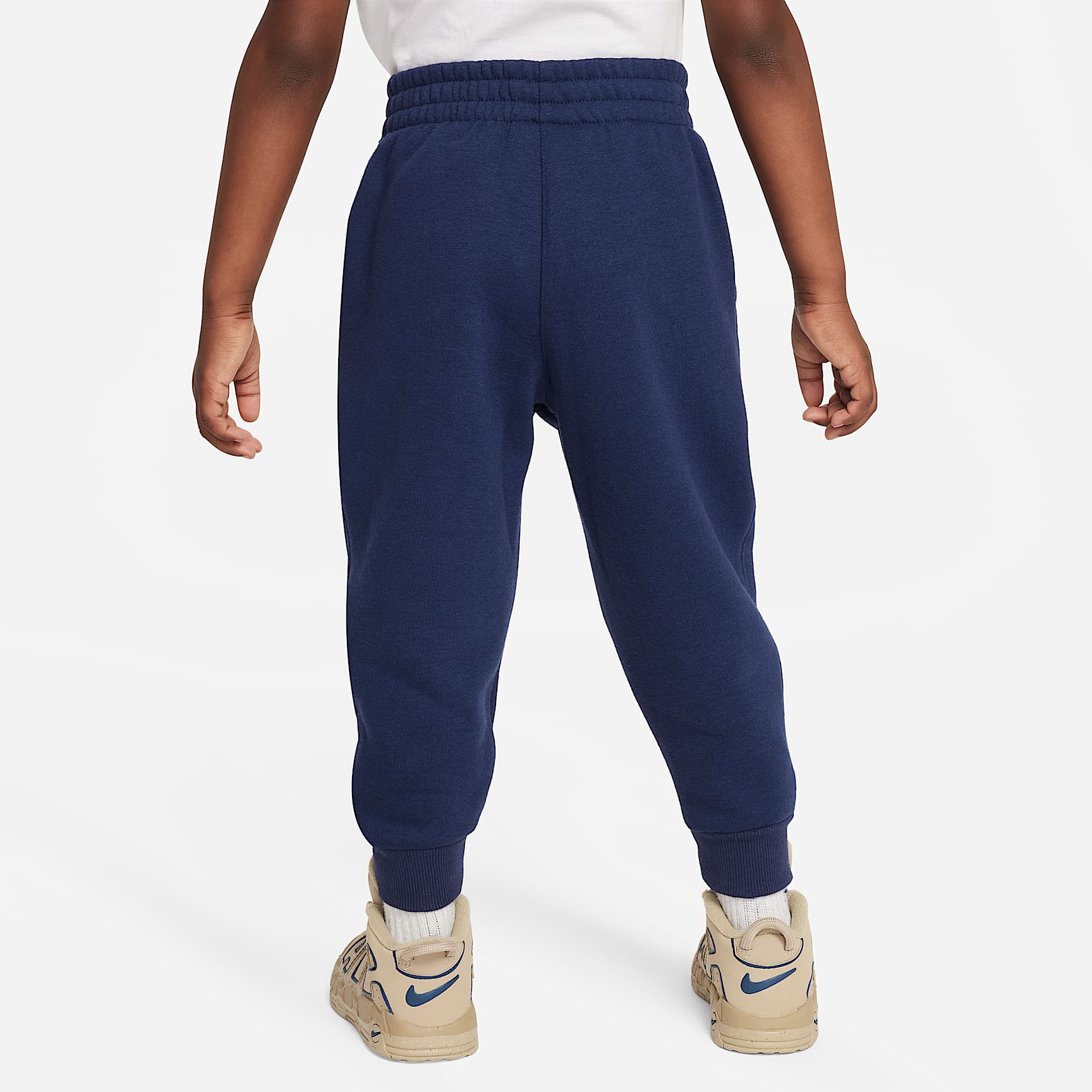 Joggers para niños talla pequeña Nike Sportswear Club Fleece – Azul marino medianoche – vista 2
