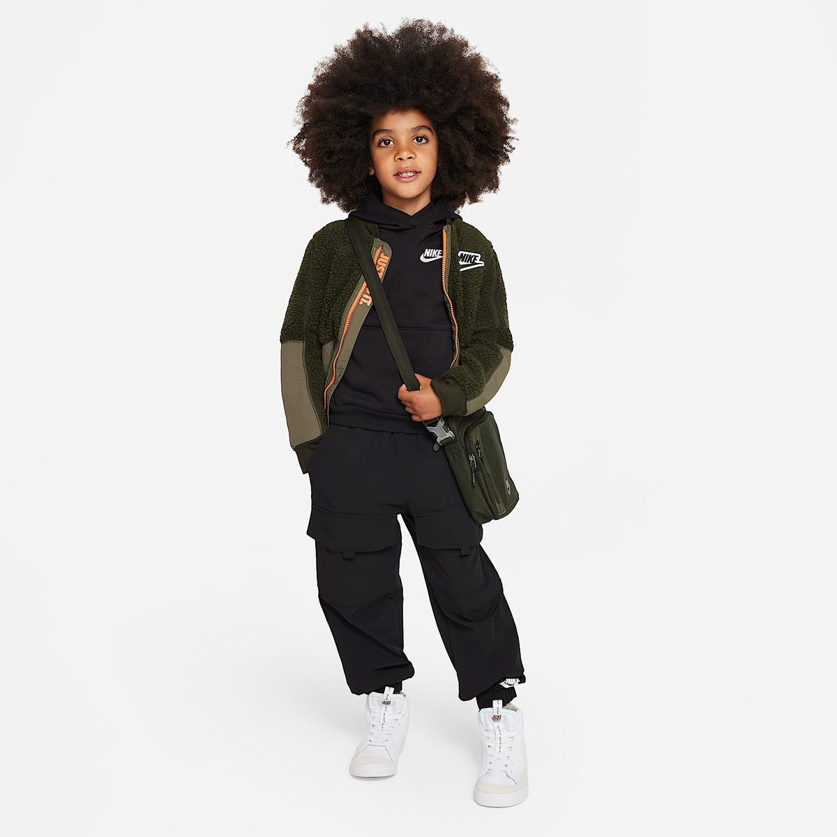 Sudadera con gorro sin cierre para niños talla pequeña Nike Sportswear Club Fleece – Negro – vista 5