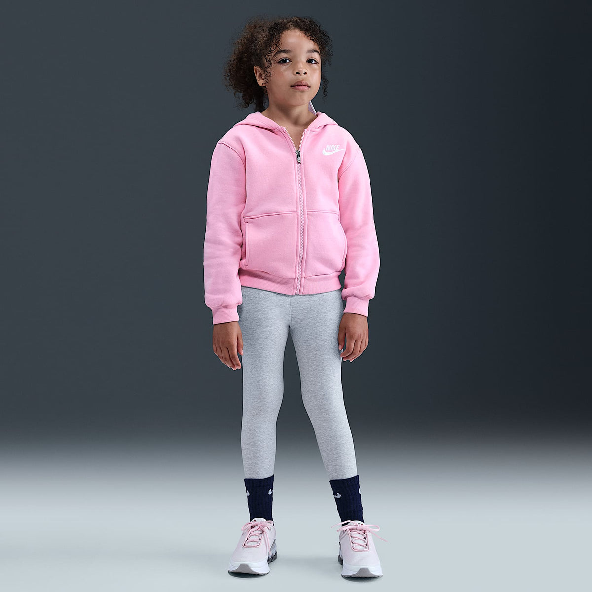 Sudadera con gorro y cierre completo de tejido Fleece para niños pequeños Nike Sportswear Club – Rosa suave medio – vista 4
