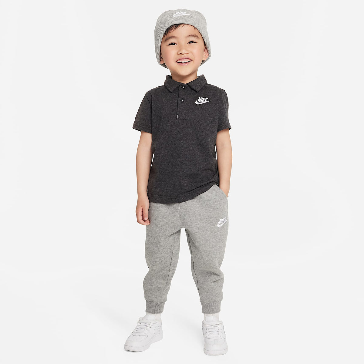 Joggers para niños talla pequeña Nike Sportswear Club Fleece – Gris oscuro jaspeado – vista 5