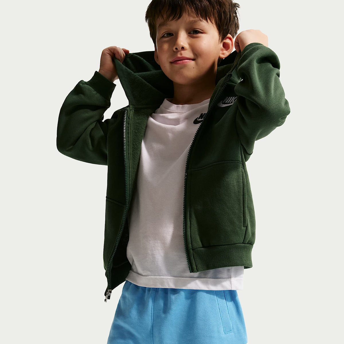 Shorts para niños talla pequeña Nike Sportswear Club French Terry – Azul – vista 4