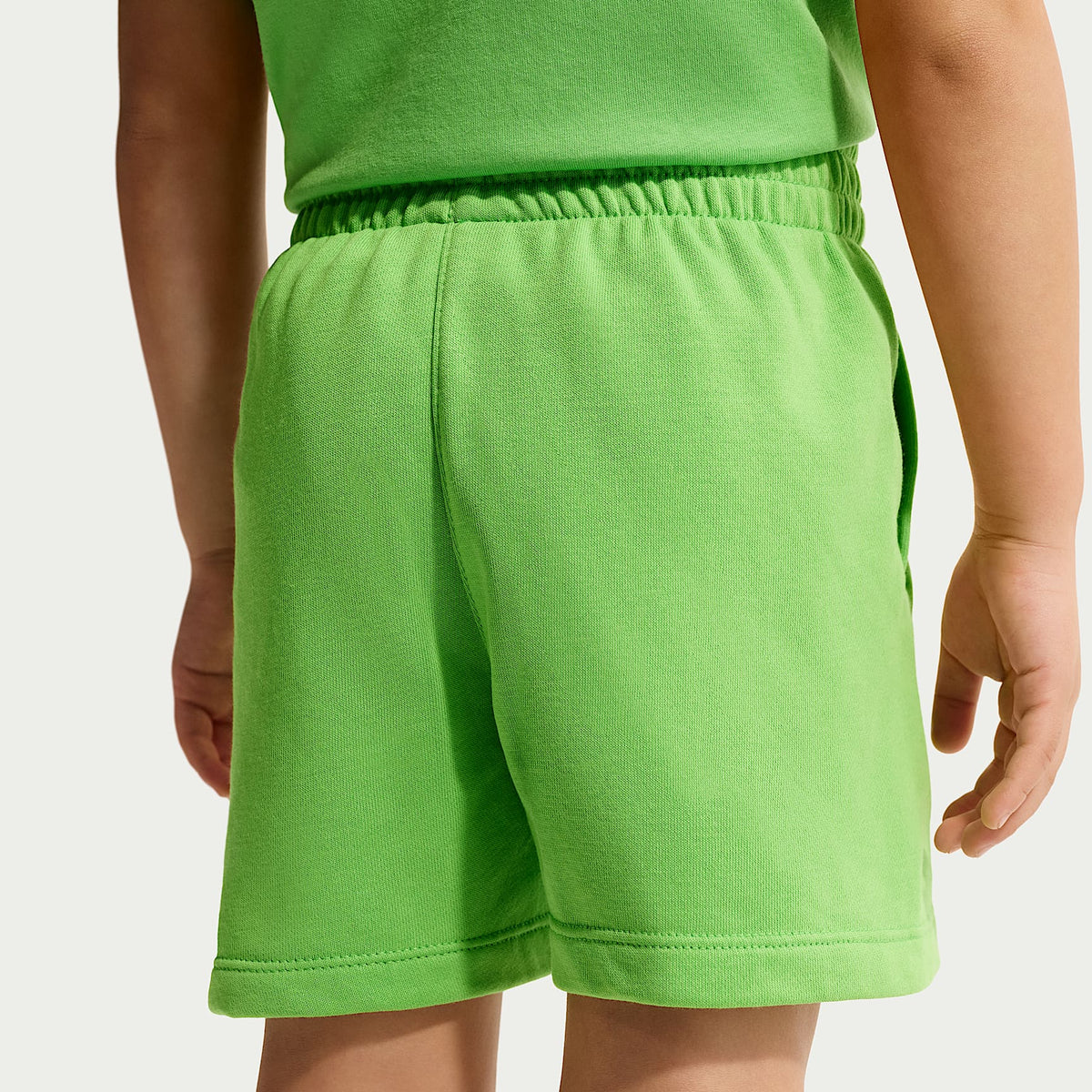 Shorts infantil Nike Sportswear Club French Terry – Verde – vista 3