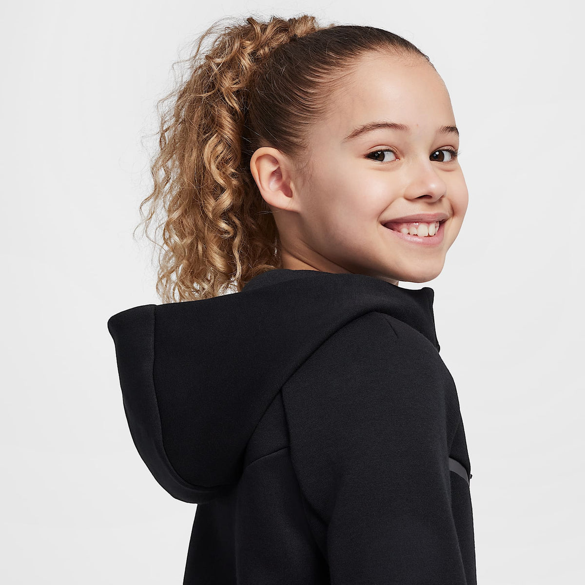 Conjunto de 2 piezas de sudadera de cierre completo Tech Fleece para niños talla pequeña Nike Sportswear – Negro – vista 7