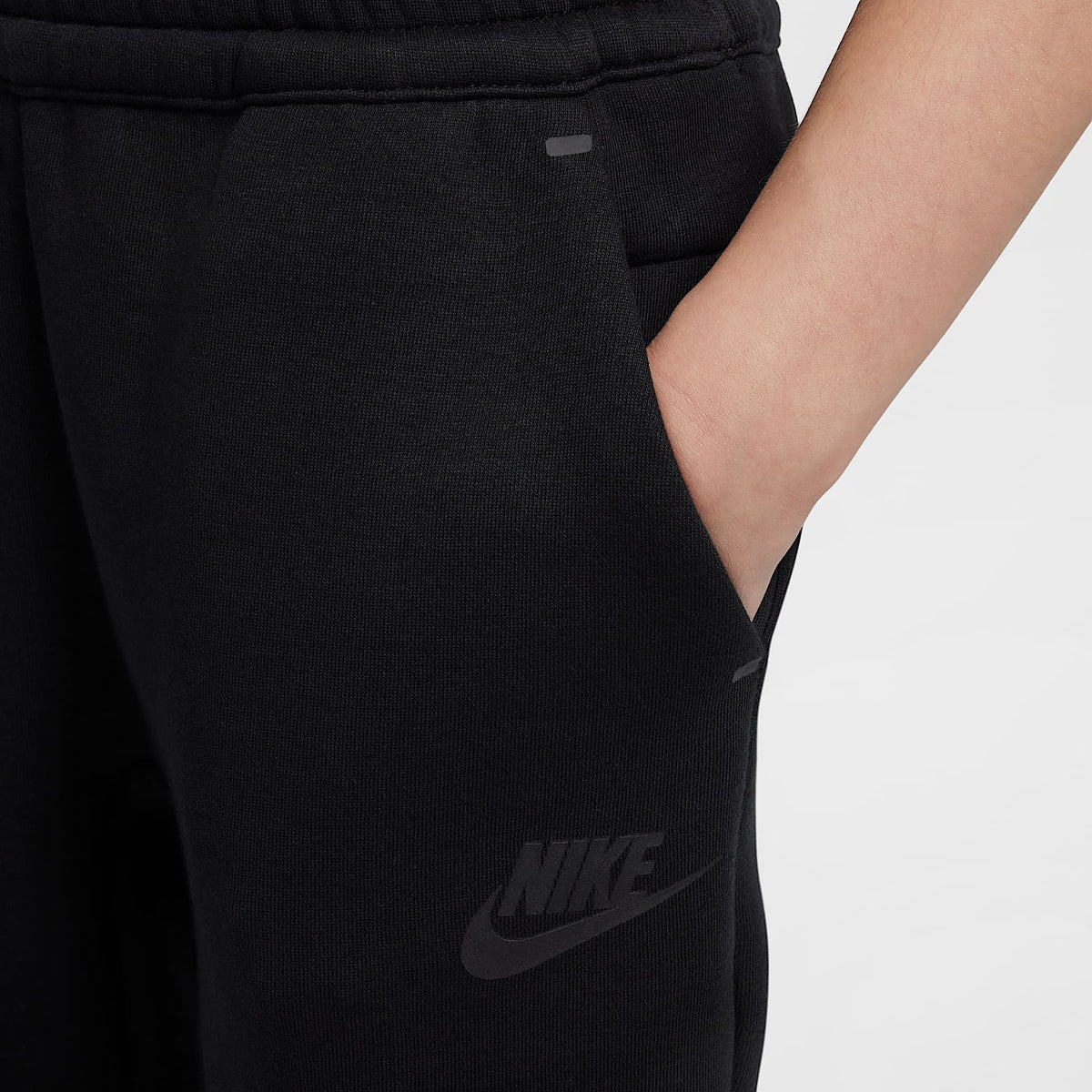 Conjunto de 2 piezas de sudadera de cierre completo Tech Fleece para niños talla pequeña Nike Sportswear – Negro – vista 9