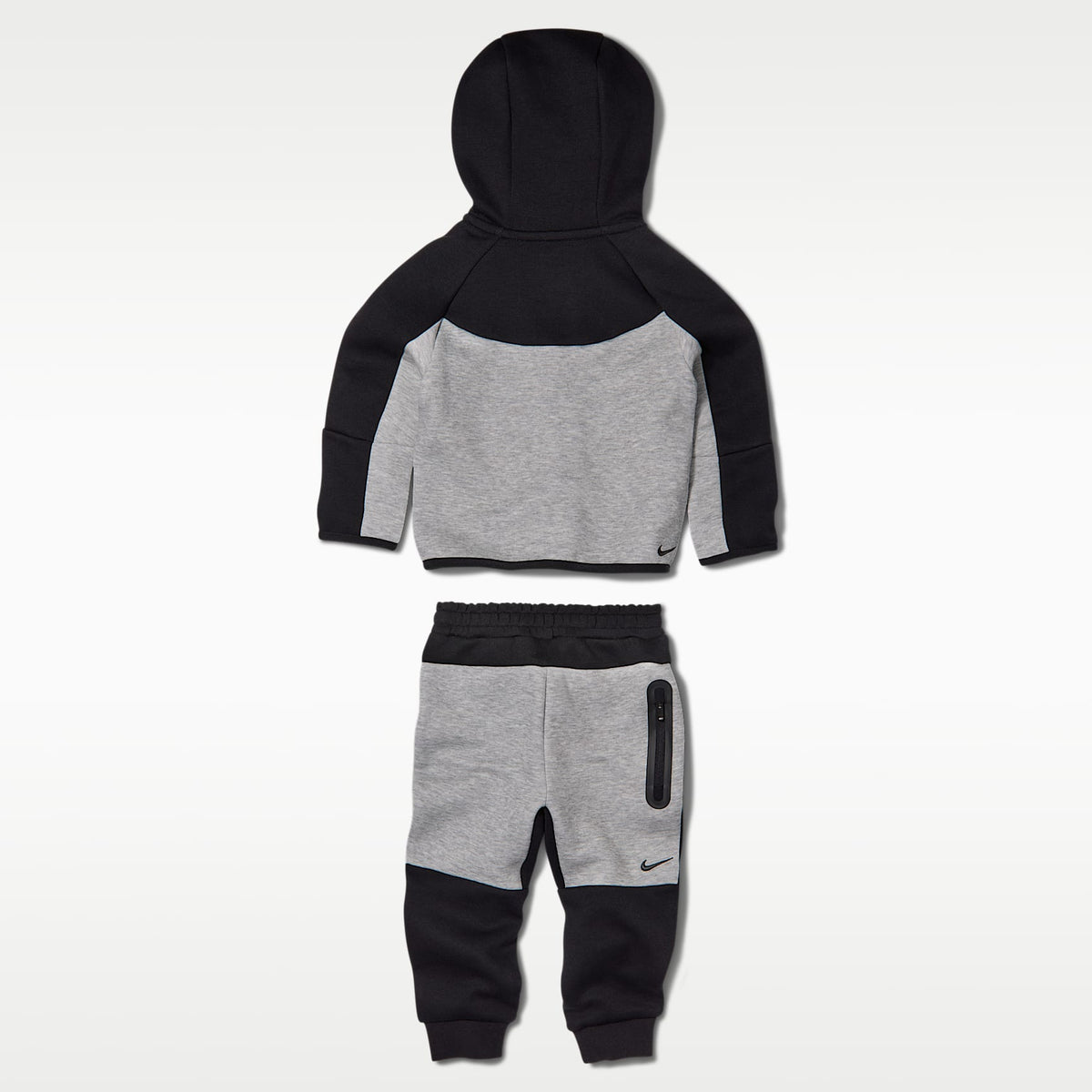 Conjunto de 2 piezas de Tech Fleece de cierre completo para bebé (12 a 24 meses) Nike Sportswear – Negro/Multicolor – vista 2