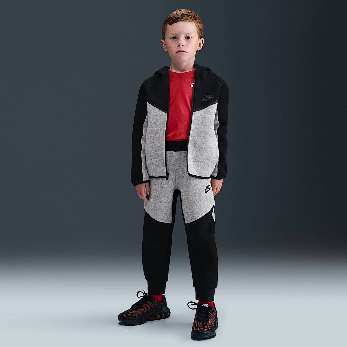 Conjunto de 2 piezas de sudadera de cierre completo Tech Fleece para niños talla pequeña Nike Sportswear – Negro – vista 6