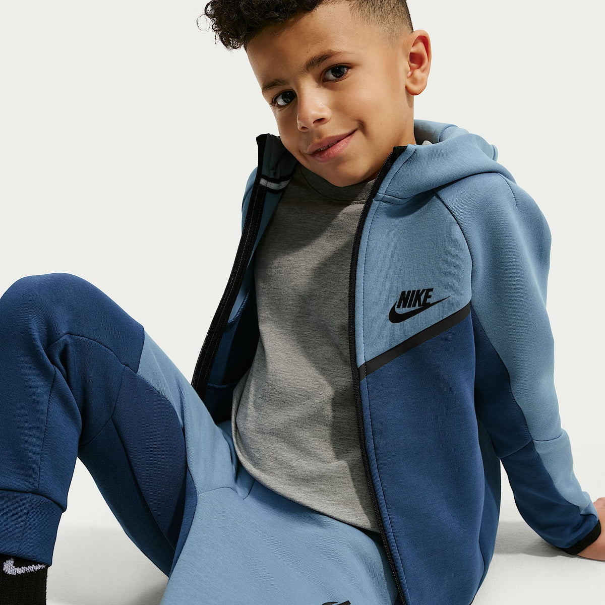 Conjunto de 2 piezas de sudadera de cierre completo Tech Fleece para niños talla pequeña Nike Sportswear – Azul – vista 6