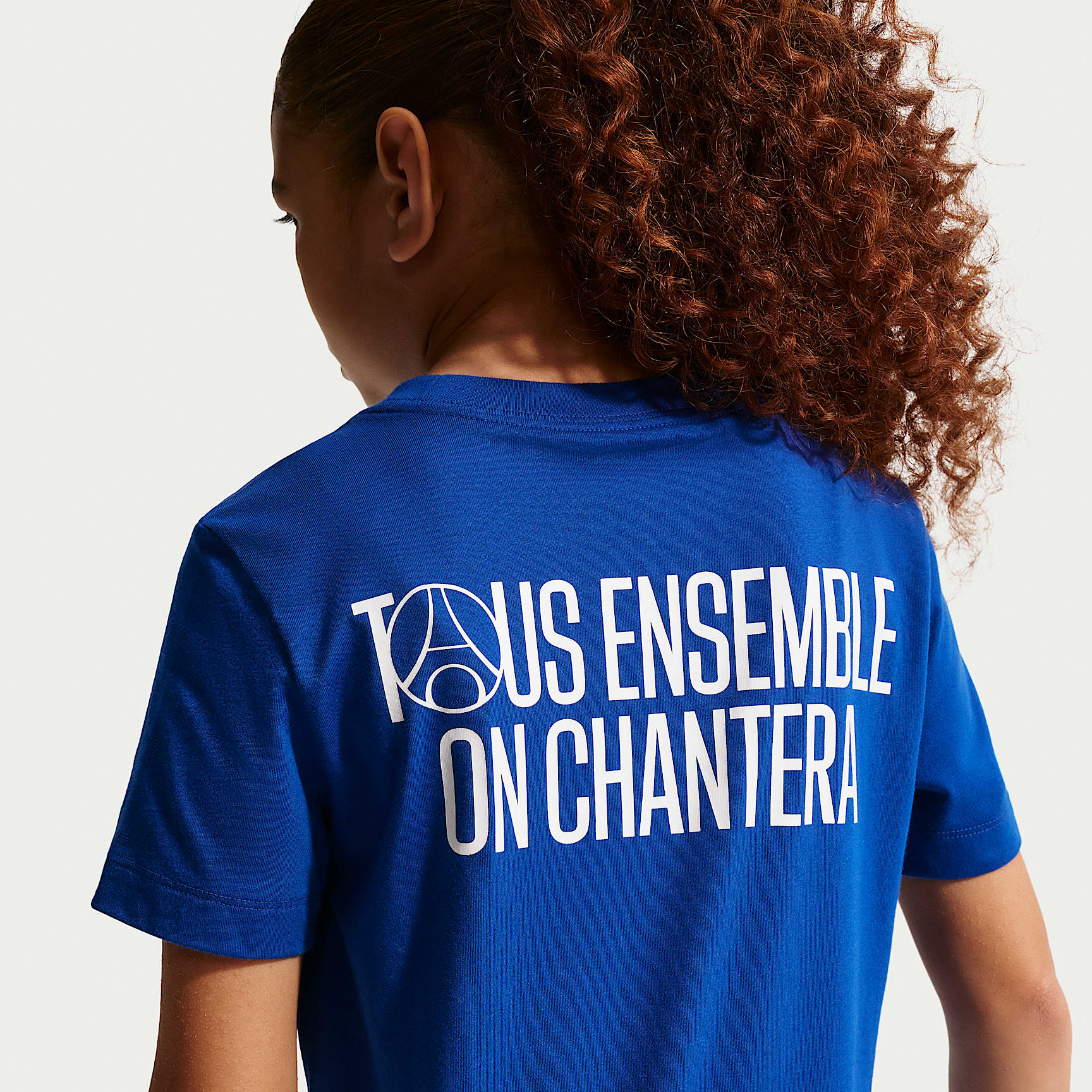 Playera de futbol Nike del Paris Saint-Germain para niños talla grande – Azul eléctrico – vista 2