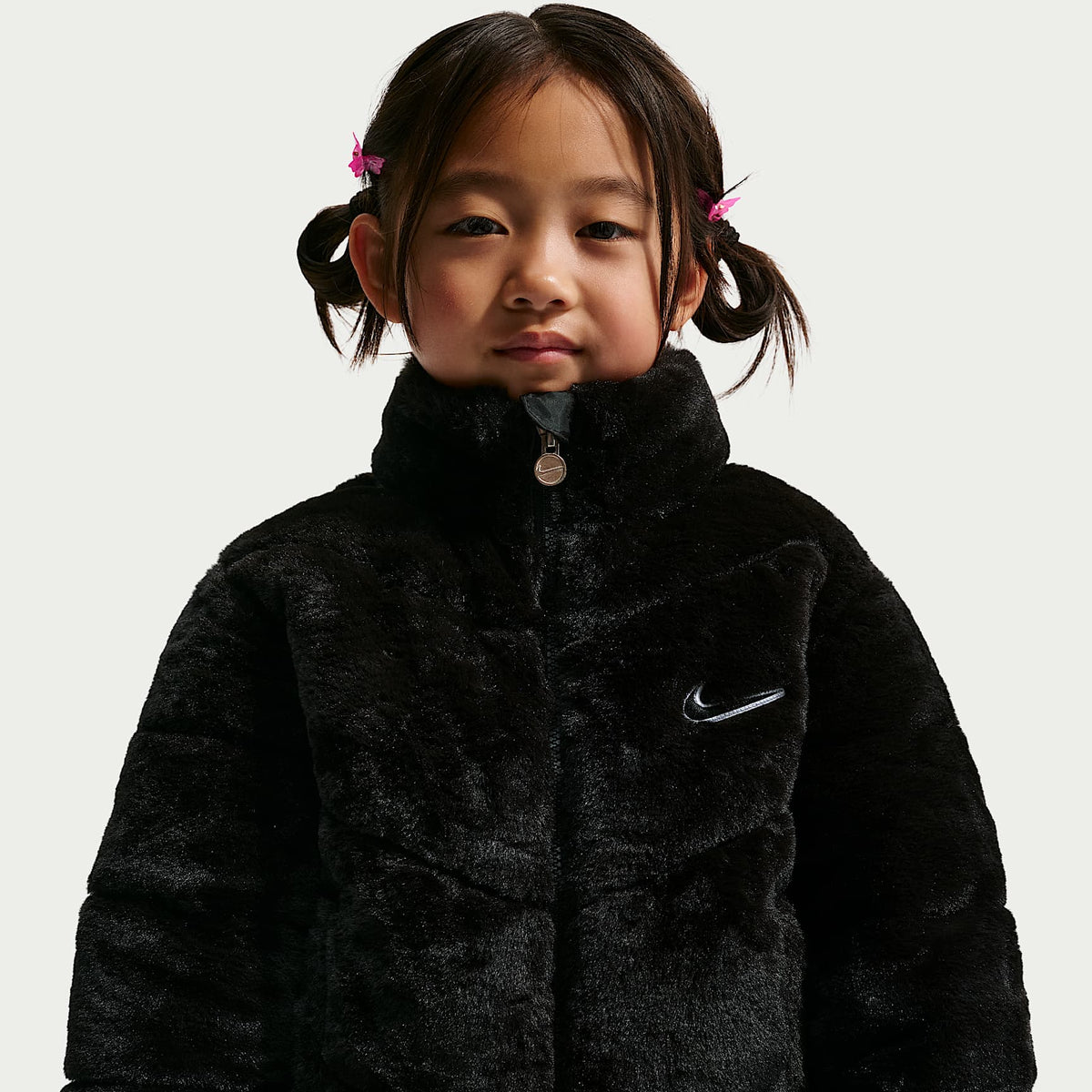 Chamarra acolchada de piel sintética infantil Nike – Negro – vista 1