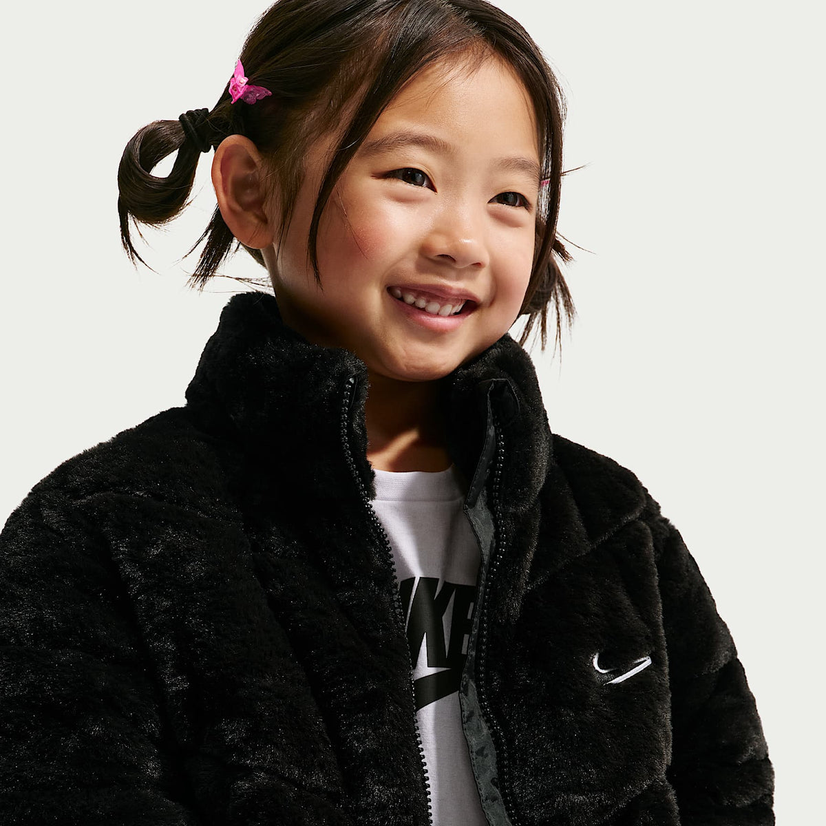 Chamarra acolchada de piel sintética infantil Nike – Negro – vista 3