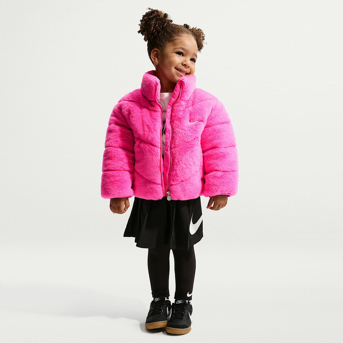 Chamarra acolchada de piel sintética infantil Nike – Rosa alegre – vista 4