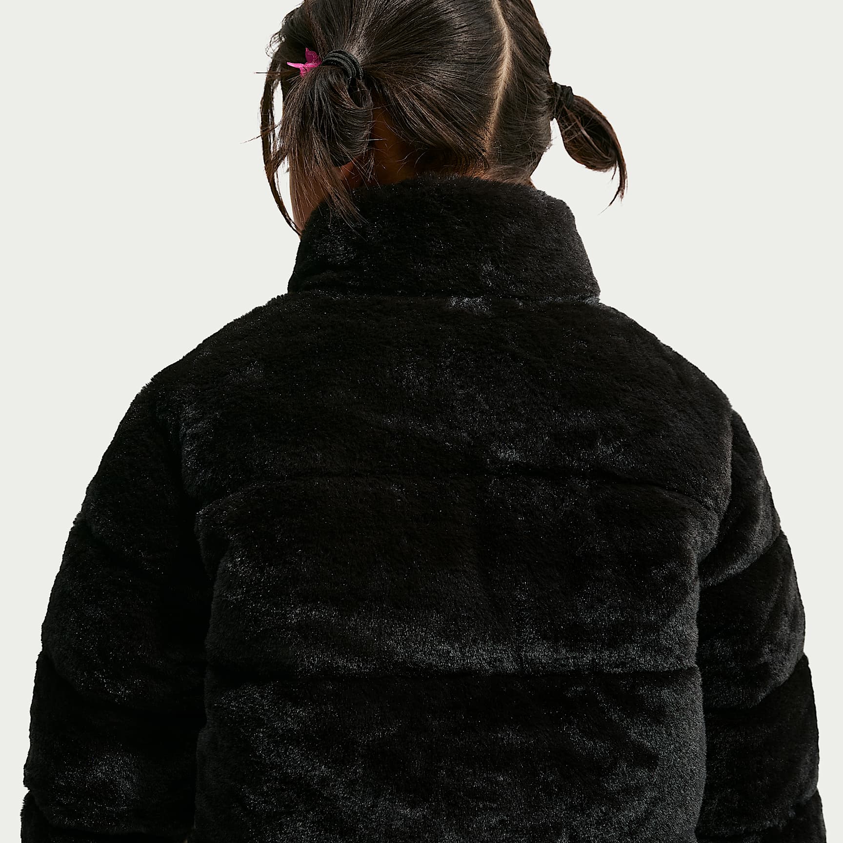 Chamarra acolchada de piel sintética infantil Nike – Negro – vista 2