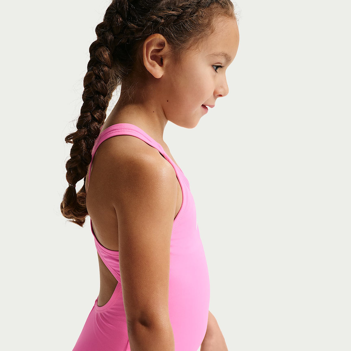 Traje de baño de una pieza con espalda deportiva para niña talla pequeña Nike Swim – Rosa resplandor – vista 4
