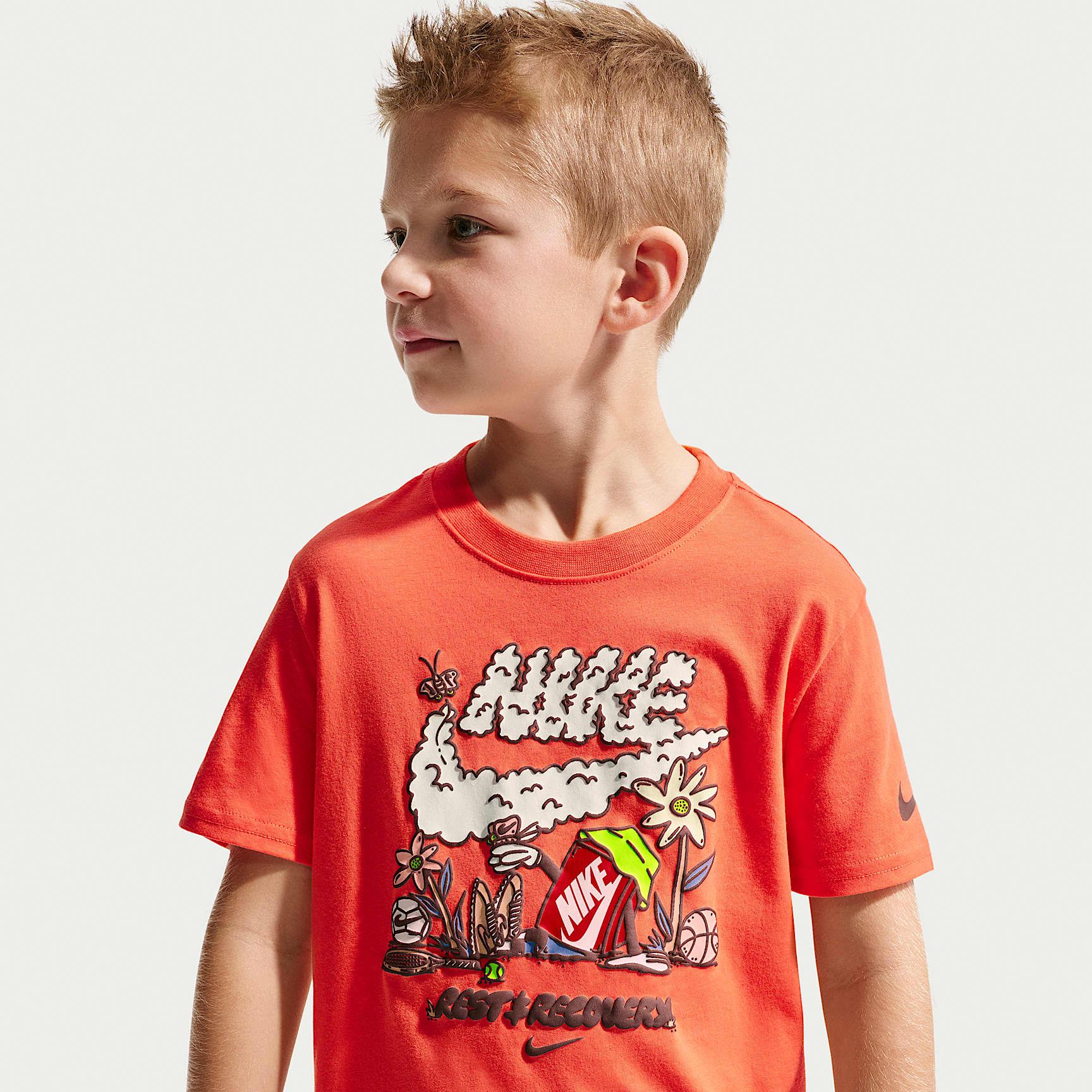 Playera para niños talla pequeña Nike "Rest And Recovery" – Naranja césped – vista 1