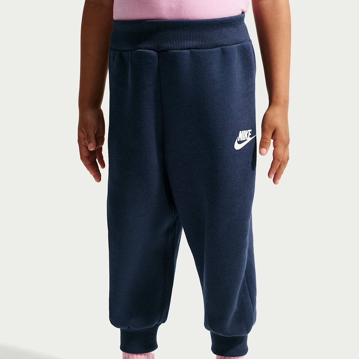 Conjunto infantil de pantalones de entrenamiento y sudadera con gorro Nike Retro Remix – Azul marino medianoche – vista 4