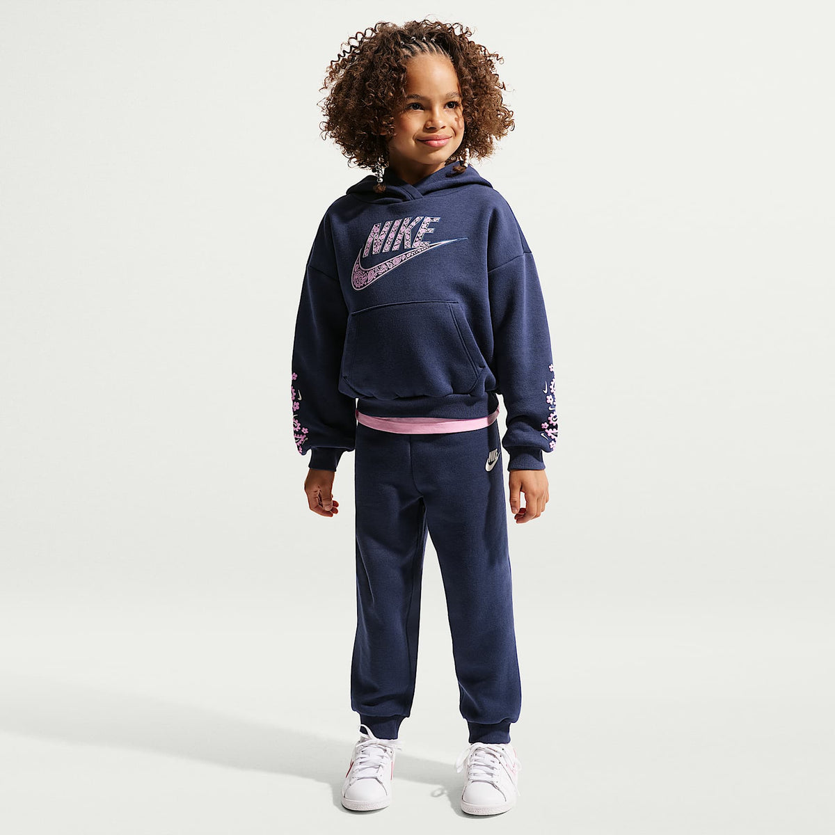 Conjunto de sudadera con gorro y pantalones de entrenamiento para niños talla pequeña Nike Retro Remix – Azul marino medianoche – vista 1
