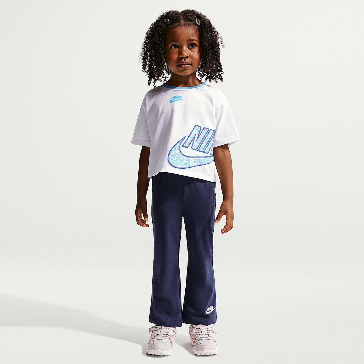 Playera infantil Nike Retro Remix – Blanco – vista 4